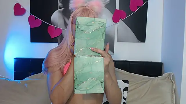 NicoletBlossom online show from February 12, 2026, 7:57 pm