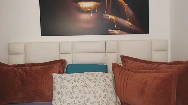 NicoletBlossom online show from January 14, 2026, 10:02 pm