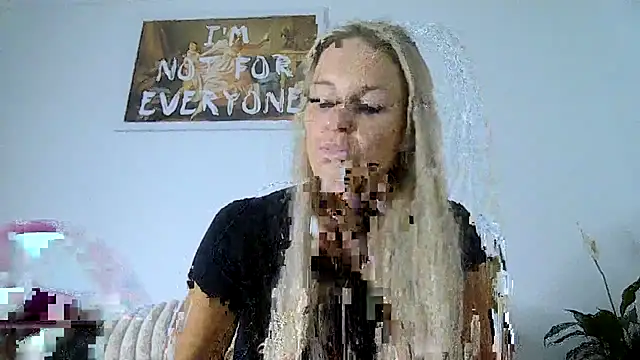 imyourgoodgirl69 online show from November 16, 2025, 3:44 am