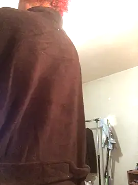 Tishrella6 online show from December 15, 2025, 4:07 am