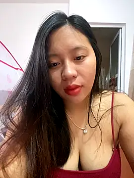 maianhcute online show from October 2, 2025, 12:25 am