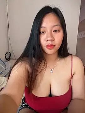 maianhcute online show from October 11, 2025, 2:01 am