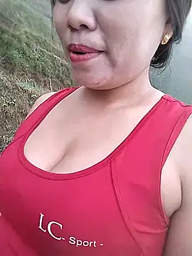 venu00 online show from April 18, 2026, 2:14 am