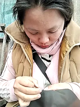 venu00 online show from February 20, 2026, 3:58 am