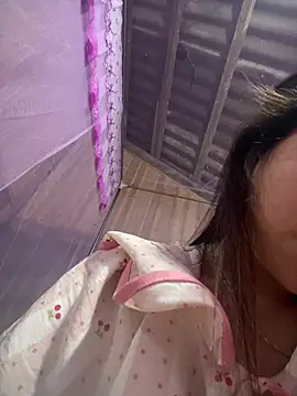 Ngoc-bbi online show from May 24, 2026, 4:07 pm