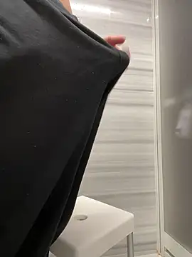 chinsemechan online show from March 26, 2026, 3:21 pm