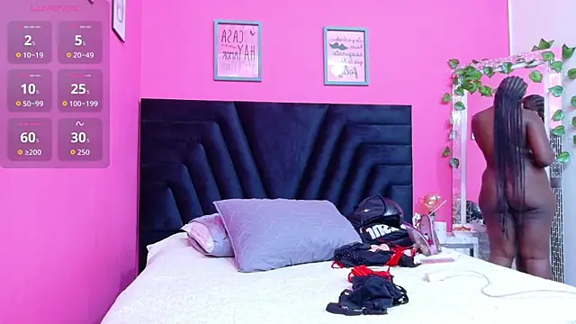 SweeterChocolate online show from October 22, 2025, 3:28 am