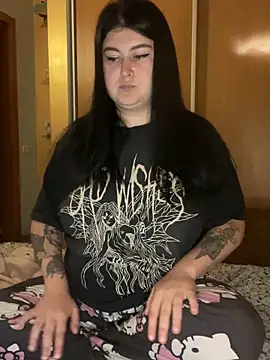 Snapshot of DazzzlingDame chatting on September 22, 2025, 10:27 pm DazzzlingDame online show from September 22, 2025, 10:27 pm