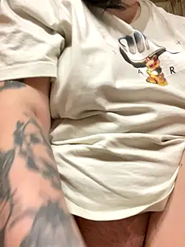 Snapshot of DazzzlingDame chatting on November 21, 2025, 12:42 am DazzzlingDame online show from November 21, 2025, 12:42 am