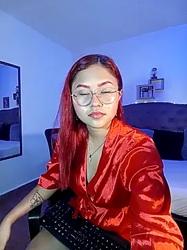 MAYASMITH   online show from February 6, 2026, 5:25 am