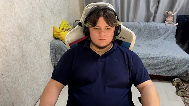 Snapshot of desiredude9 chatting on September 26, 2025, 8:16 pm desiredude9 online show from September 26, 2025, 8:16 pm