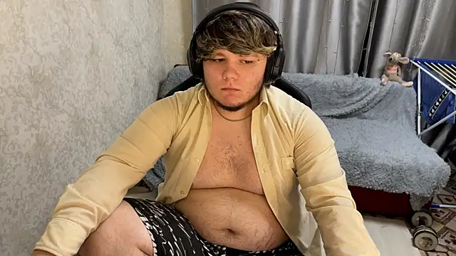 Snapshot of desiredude9 chatting on September 11, 2025, 5:46 pm desiredude9 online show from September 11, 2025, 5:46 pm