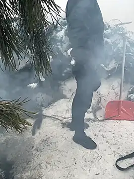 Snapshot of desiredude9 chatting on November 14, 2025, 9:02 am desiredude9 online show from November 14, 2025, 9:02 am