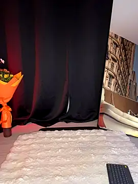 AubrieleRouj1 online show from November 14, 2025, 5:05 pm