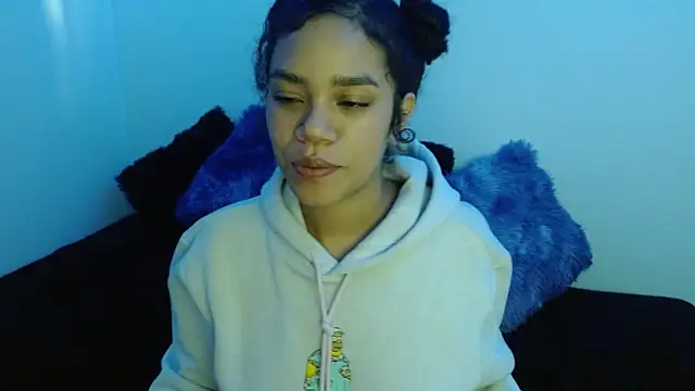 Canela s1 online show from November 30, 2025, 4:30 pm