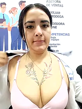 Snapshot of MAYE__13 chatting on January 15, 2026, 12:08 pm MAYE 13 online show from January 15, 2026, 12:08 pm