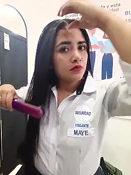 Snapshot of MAYE__13 chatting on February 18, 2026, 11:39 am MAYE 13 online show from February 18, 2026, 11:39 am