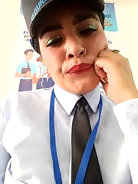 Snapshot of MAYE__13 chatting on November 20, 2025, 3:34 pm MAYE 13 online show from November 20, 2025, 3:34 pm