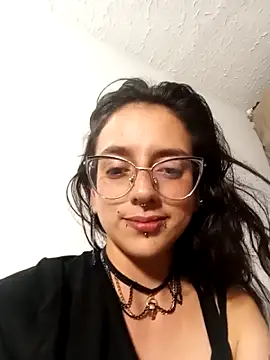 Snapshot of DaKoTa_LuNaR chatting on September 24, 2025, 4:30 am DaKoTa LuNaR online show from September 24, 2025, 4:30 am