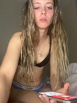 Angelloverxo online show from September 14, 2025, 11:49 pm