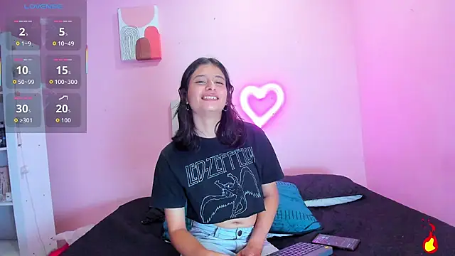 Georgina Ferri  online show from October 15, 2025, 5:10 pm