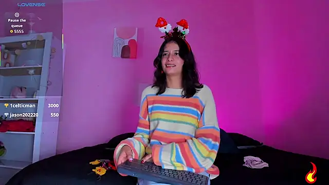 Georgina Ferri  online show from December 5, 2025, 5:22 pm