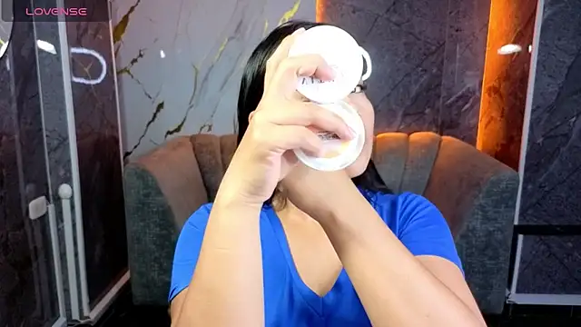 Snapshot of Victoria_b_ chatting on October 27, 2025, 7:48 pm Victoria b online show from October 27, 2025, 7:48 pm