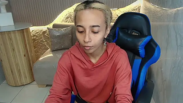 Snapshot of Agnis_ink_r chatting on November 11, 2025, 1:06 pm Agnis ink r online show from November 11, 2025, 1:06 pm