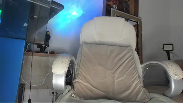 Snapshot of mila_dash chatting on November 18, 2025, 10:29 am mila dash online show from November 18, 2025, 10:29 am