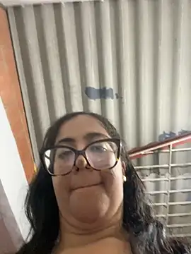 Jessyivonne online show from November 1, 2025, 5:47 am