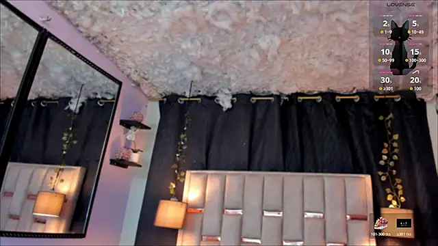 Snapshot of melody-rouss chatting on October 25, 2025, 3:17 am melody-rouss online show from October 25, 2025, 3:17 am