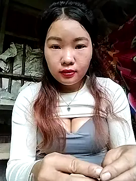 lylylove online show from September 27, 2025, 1:23 am