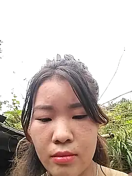 lylylove online show from October 2, 2025, 1:53 am