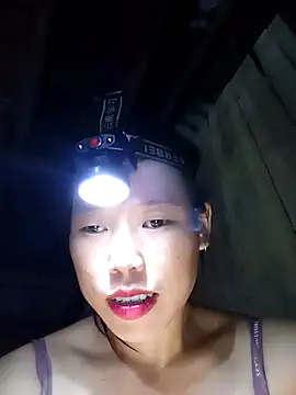 Ngocmi909 online show from October 18, 2025, 12:40 pm