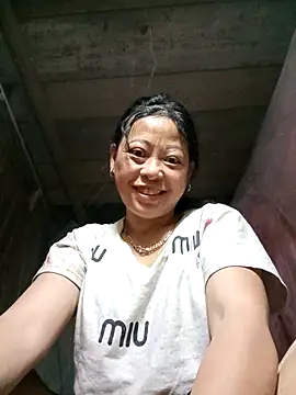 Sa2mh20 online show from April 18, 2026, 8:42 pm