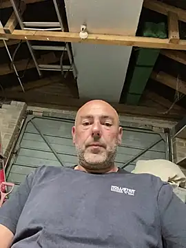 Snapshot of Richmcgee chatting on July 18, 2026, 7:22 pm Richmcgee online show from July 18, 2026, 7:22 pm