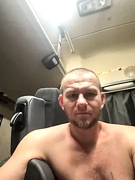 RoadDaddyXL online show from October 22, 2025, 3:17 am