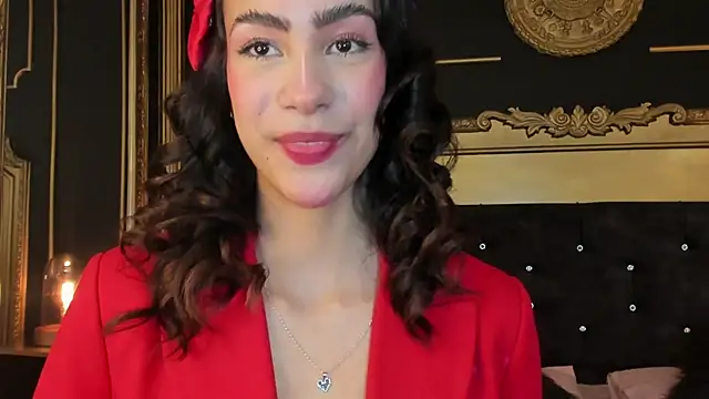 Snapshot of aitana_johns chatting on December 1, 2025, 12:28 pm aitana johns online show from December 1, 2025, 12:28 pm