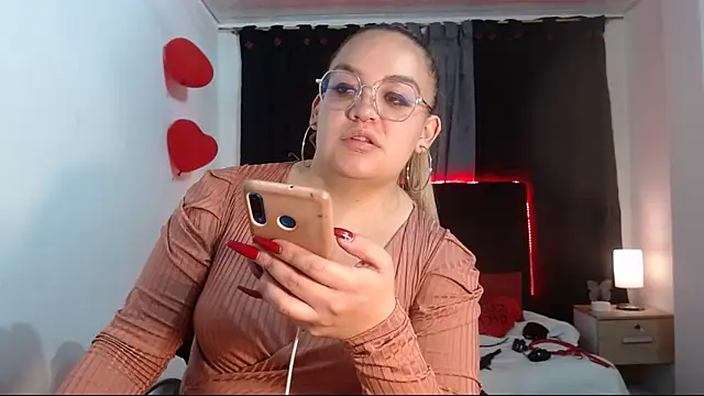 Sasha TK online show from September 8, 2025, 4:50 pm