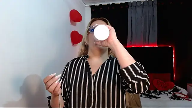 Sasha TK online show from September 15, 2025, 6:41 pm