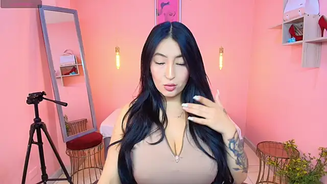 Snapshot of Isabella_Mendez_ chatting on December 2, 2025, 1:46 pm Isabella Mendez online show from December 2, 2025, 1:46 pm