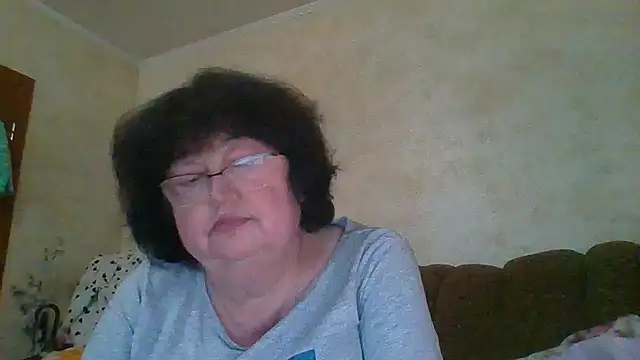 Snapshot of MilaSky5303 chatting on December 14, 2025, 11:16 am MilaSky5303 online show from December 14, 2025, 11:16 am