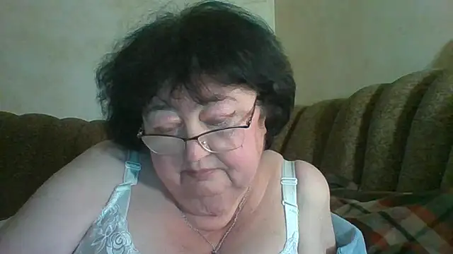 MilaSky5303 online show from February 15, 2026, 12:33 am