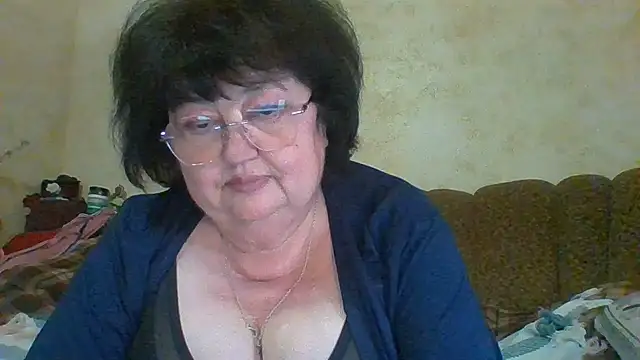 Snapshot of MilaSky5303 chatting on May 27, 2026, 9:11 pm MilaSky5303 online show from May 27, 2026, 9:11 pm