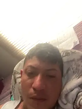 Snapshot of Marvinjoselopez chatting on December 17, 2025, 8:03 pm Marvinjoselopez online show from December 17, 2025, 8:03 pm