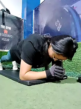 Daliz Leon online show from December 18, 2025, 12:16 am