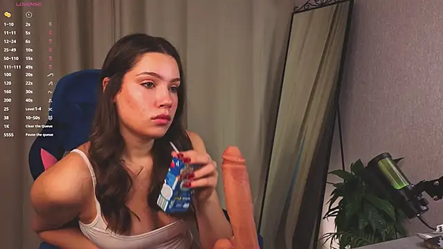 Tiny  Toon online show from October 17, 2025, 6:17 am