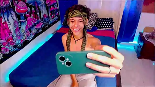 Thedoll ethan7 online show from April 18, 2026, 7:40 pm