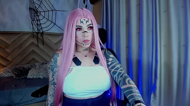 Snapshot of _raven_black chatting on October 31, 2025, 1:41 pm raven black online show from October 31, 2025, 1:41 pm