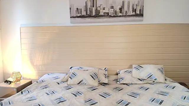 Snapshot of GabiHills chatting on November 12, 2025, 6:56 pm GabiHills online show from November 12, 2025, 6:56 pm